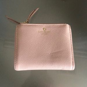 Kate Spade wallet. Cute and clean. Like new!